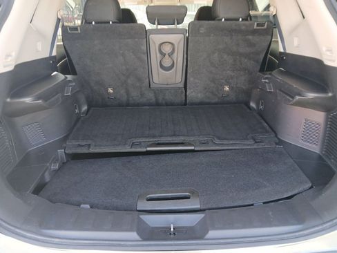 Used 2017 Nissan Rogue S AWD/4WD image 14