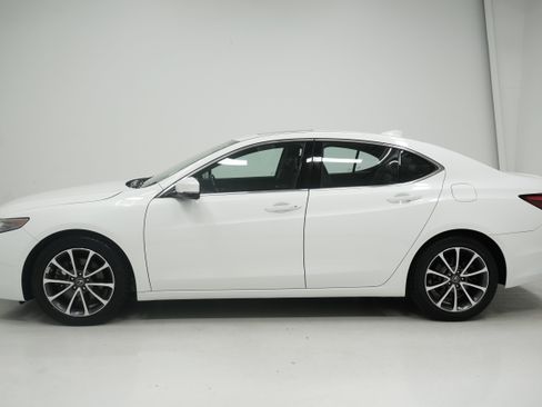 Used 2017 Acura TLX V6 w/ Technology Package FWD image 7