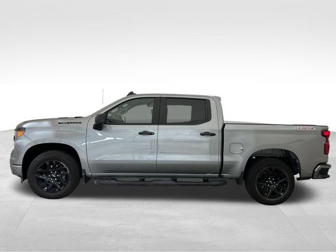 Used 2025 Chevrolet Silverado 1500 Custom w/ Turbomax Blackout Package AWD/4WD image 2