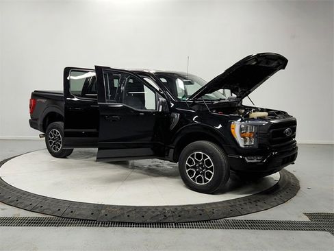 Used 2022 Ford F150 XLT w/ Equipment Group 302A High image 9