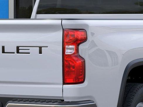New 2025 Chevrolet Silverado 2500 W/T AWD/4WD image 11