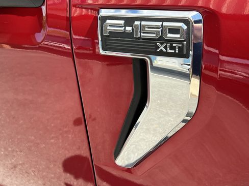Used 2022 Ford F150 XLT w/ Equipment Group 302A High AWD/4WD image 13