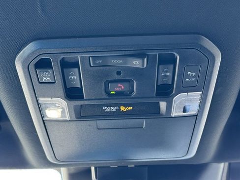 Used 2024 Toyota Tundra Platinum image 37