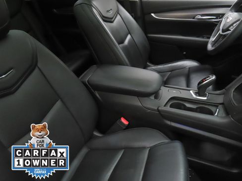 Used 2017 Cadillac XT5 Luxury w/ Driver Awareness Package FWD image 27