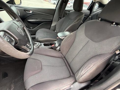 Used 2014 Dodge Dart SXT image 35