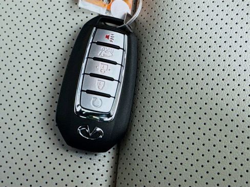 Certified 2025 INFINITI QX55 Essential image 38