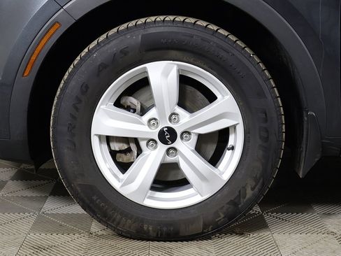 Used 2022 Kia Sorento LX FWD image 20