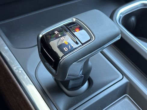 New 2026 Chevrolet Silverado 1500 High Country AWD/4WD image 19