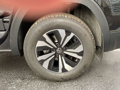 New 2026 Volkswagen Atlas SE image 25