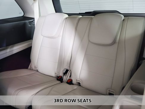 Used 2022 Mercedes-Benz GLS 450 4MATIC image 12