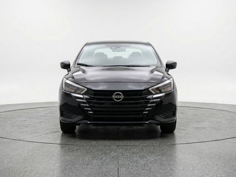 Used 2025 Nissan Versa SV FWD image 2