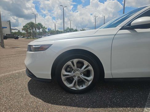 Certified 2023 Honda Accord LX image 17