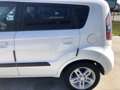 Used 2010 Kia Soul + image 18