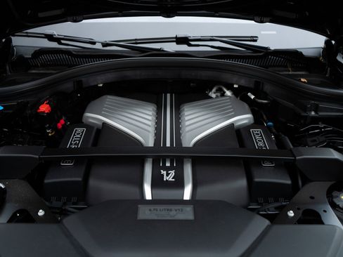 Used 2026 Rolls-Royce Cullinan image 49