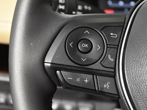 Used 2024 Toyota RAV4 Limited image 20