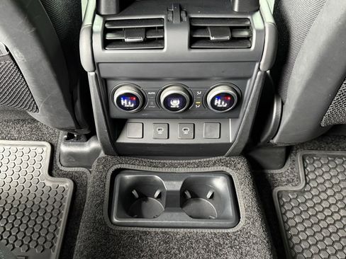 Certified 2025 Land Rover Defender 130 V8 image 24