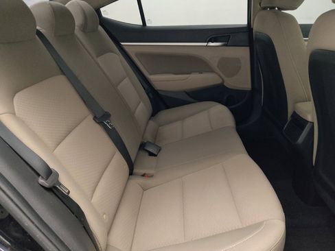 Used 2020 Hyundai Elantra Value Edition FWD image 19