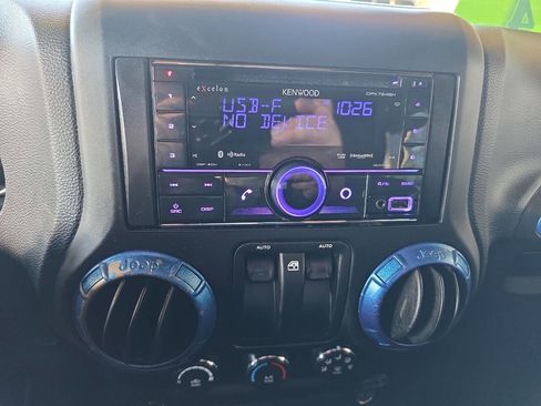 Used 2013 Jeep Wrangler Sport image 15