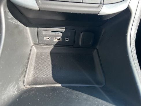 Used 2022 GMC Terrain SLT AWD/4WD image 30