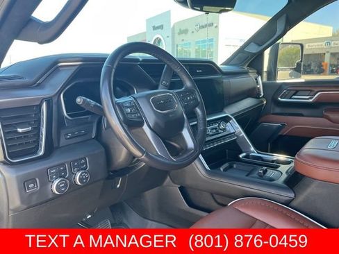 Used 2024 GMC Sierra 3500 Denali Ultimate AWD/4WD image 13