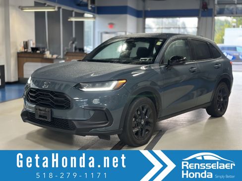 Used 2025 Honda HR-V Sport image 1