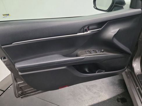 Used 2023 Toyota Camry LE image 13