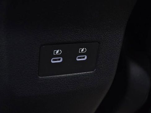 New 2025 Nissan Kicks SR image 26