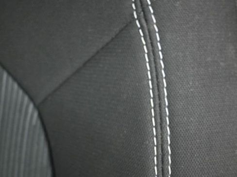 Used 2022 Chrysler Voyager LX image 14