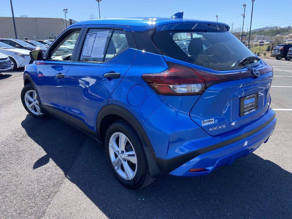 Used 2025 Nissan Kicks Play S FWD image 5