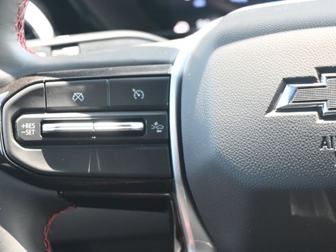 Used 2025 Chevrolet Colorado Z71 w/ Technology Package image 24