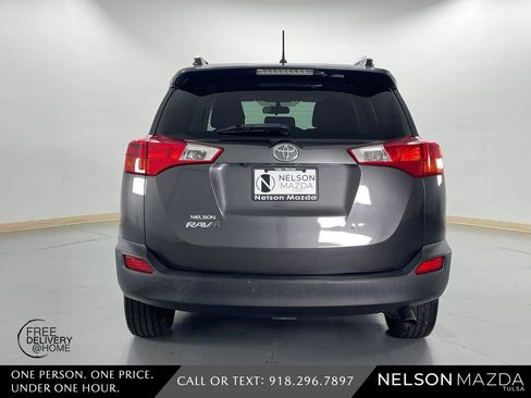 Used 2014 Toyota RAV4 LE image 7
