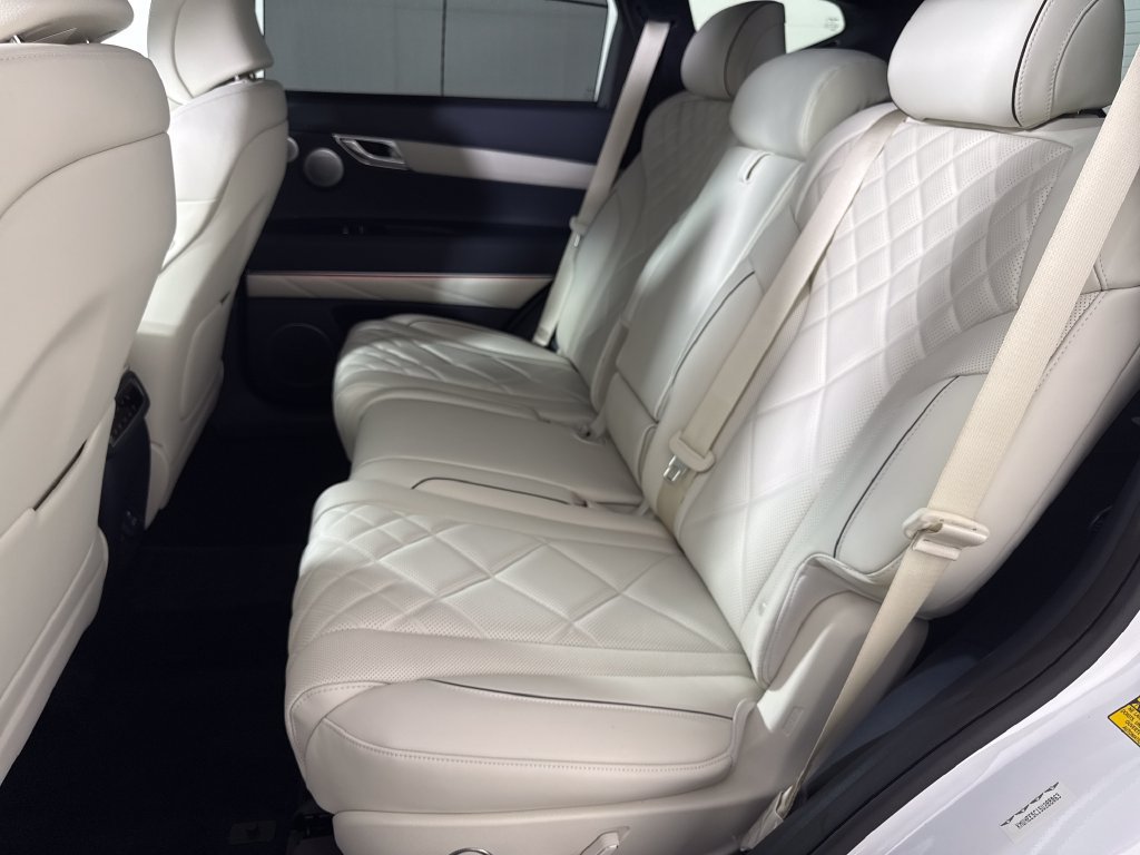 Certified 2025 Genesis GV80 3.5T Prestige AWD/4WD image 15
