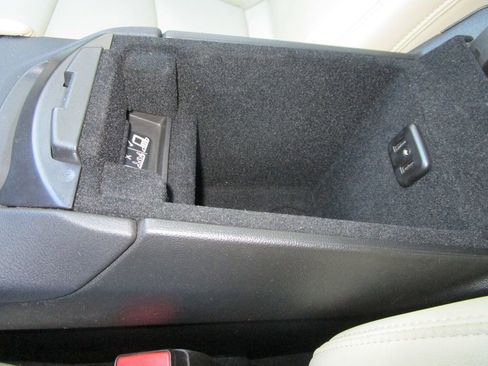 Used 2019 Cadillac XT5 Luxury image 45