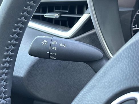 Used 2023 Toyota Corolla SE FWD image 31