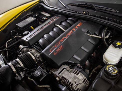 Used 2006 Chevrolet Corvette Convertible w/ Preferred Equipment Group image 43