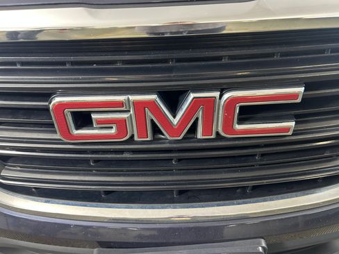Used 2018 GMC Terrain SLE FWD image 9