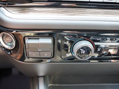 New 2026 Chevrolet Silverado 1500 LT AWD/4WD image 14