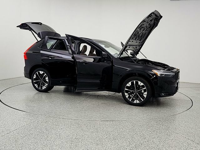 New 2027 Volvo XC60 B5 Ultra AWD/4WD image 10