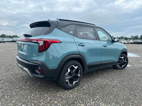Used 2025 Kia Seltos S AWD/4WD image 11