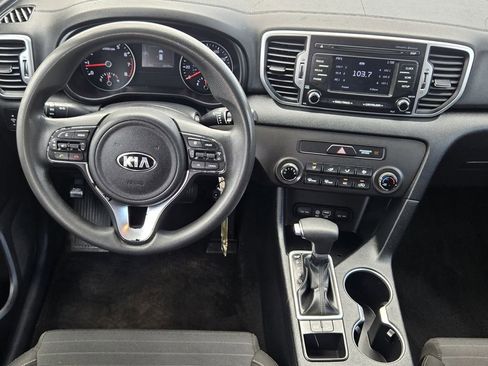 Used 2018 Kia Sportage LX image 24