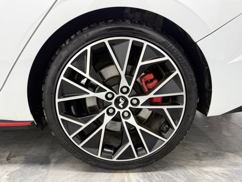 Used 2023 Hyundai Elantra N image 27