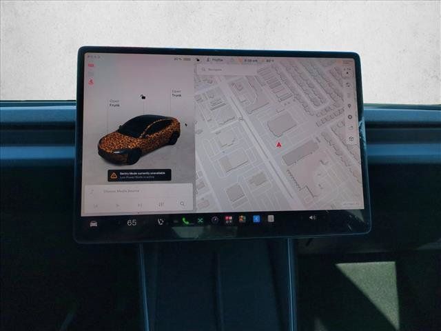 Used 2026 Tesla Model Y 2WD image 15