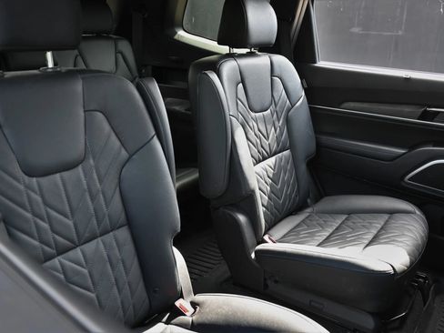Used 2024 Kia Telluride EX X-Line AWD/4WD image 18