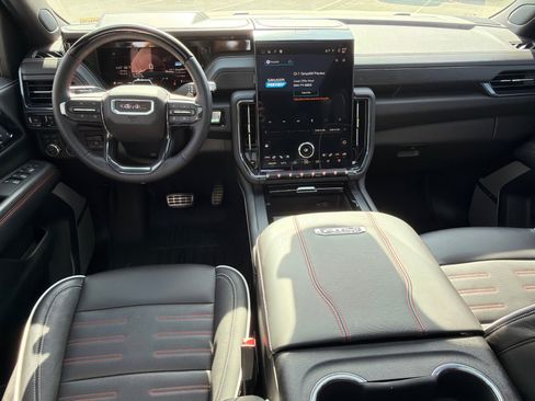 Used 2025 GMC Yukon XL AT4 Ultimate image 24