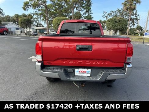 Used 2017 Toyota Tacoma SR image 5