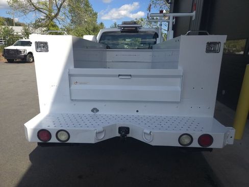 Used 2011 Ford F250 XL w/ Skid Plate Pkg AWD/4WD image 10