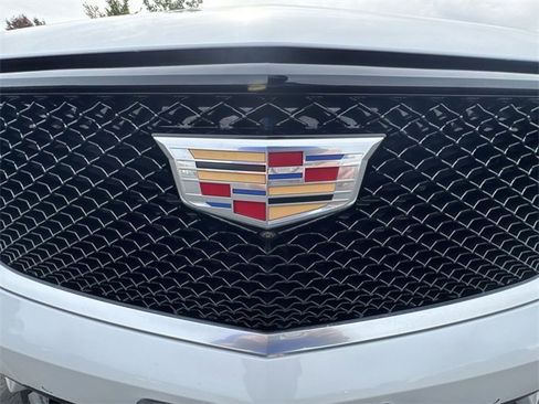 Certified 2024 Cadillac XT6 Sport image 32