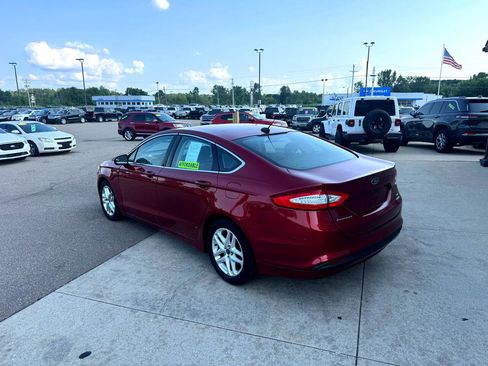 Used 2013 Ford Fusion SE image 7