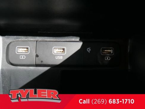 Used 2024 Kia Sorento SX Prestige w/ Panoramic Sunroof Package image 34