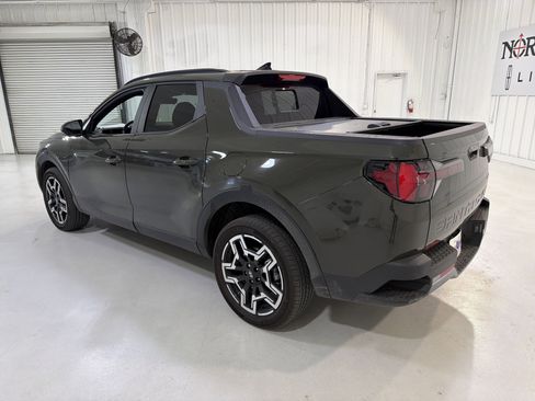 Used 2025 Hyundai Santa Cruz Limited image 3